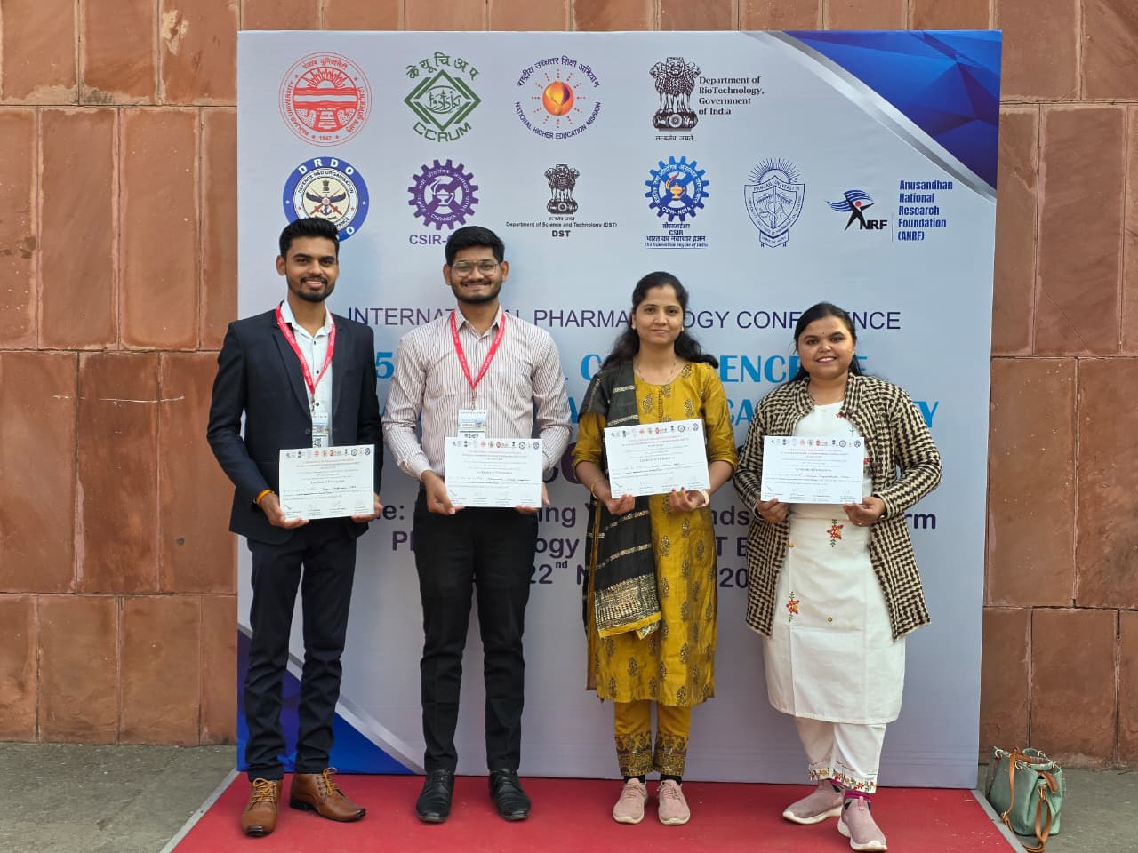 Faculty Members of Smt. Shardchandrika Suresh Patil College of Pharmacy, Chopda attended the IPS–IPSCON 2025 at Punjab University, Chandigarh also Presented a Research Poster at the Conference, showca